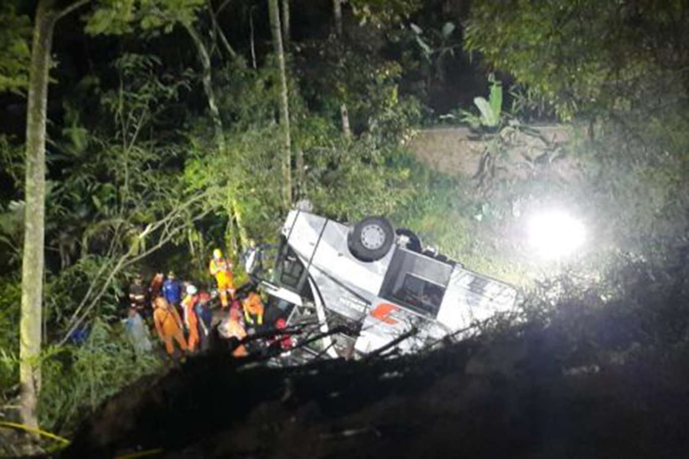 At least 27 dead, 39 injured after Indonesia bus carrying students plunges into ravine